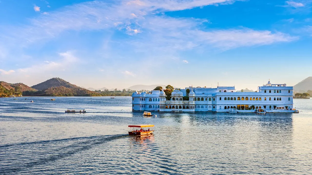Enjoy sunset views and a visit to Jag Mandir island
