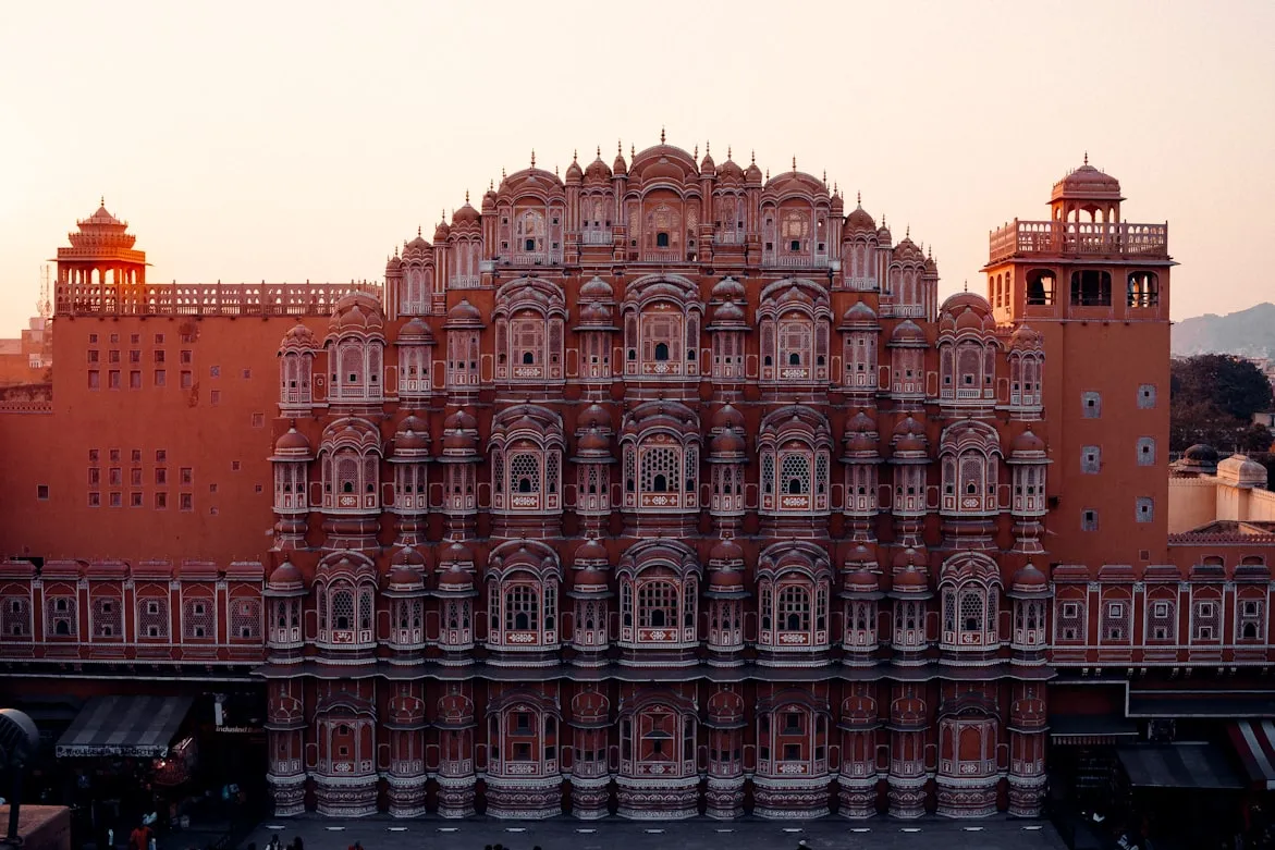 Amber Fort, City Palace, Hawa Mahal, local bazaars